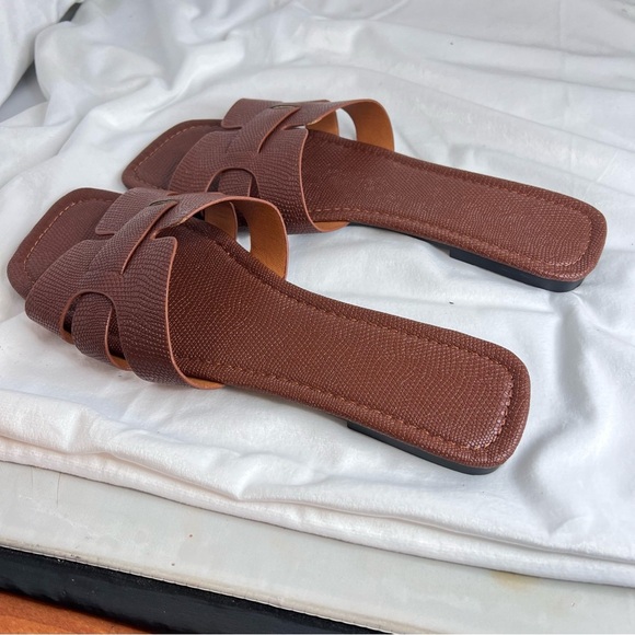 Women's Fashion Square Toe Flat Slide Brown Sandals (only worn once) - Picture 5 of 11